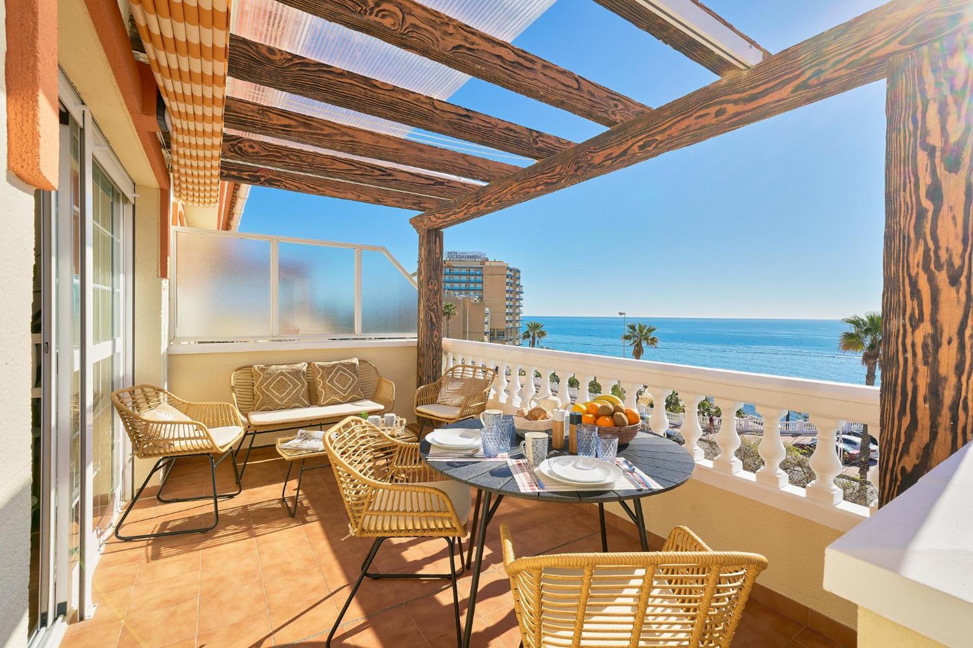 בנאלמדנה Sea La Vie By Lovely Rentals מראה חיצוני תמונה