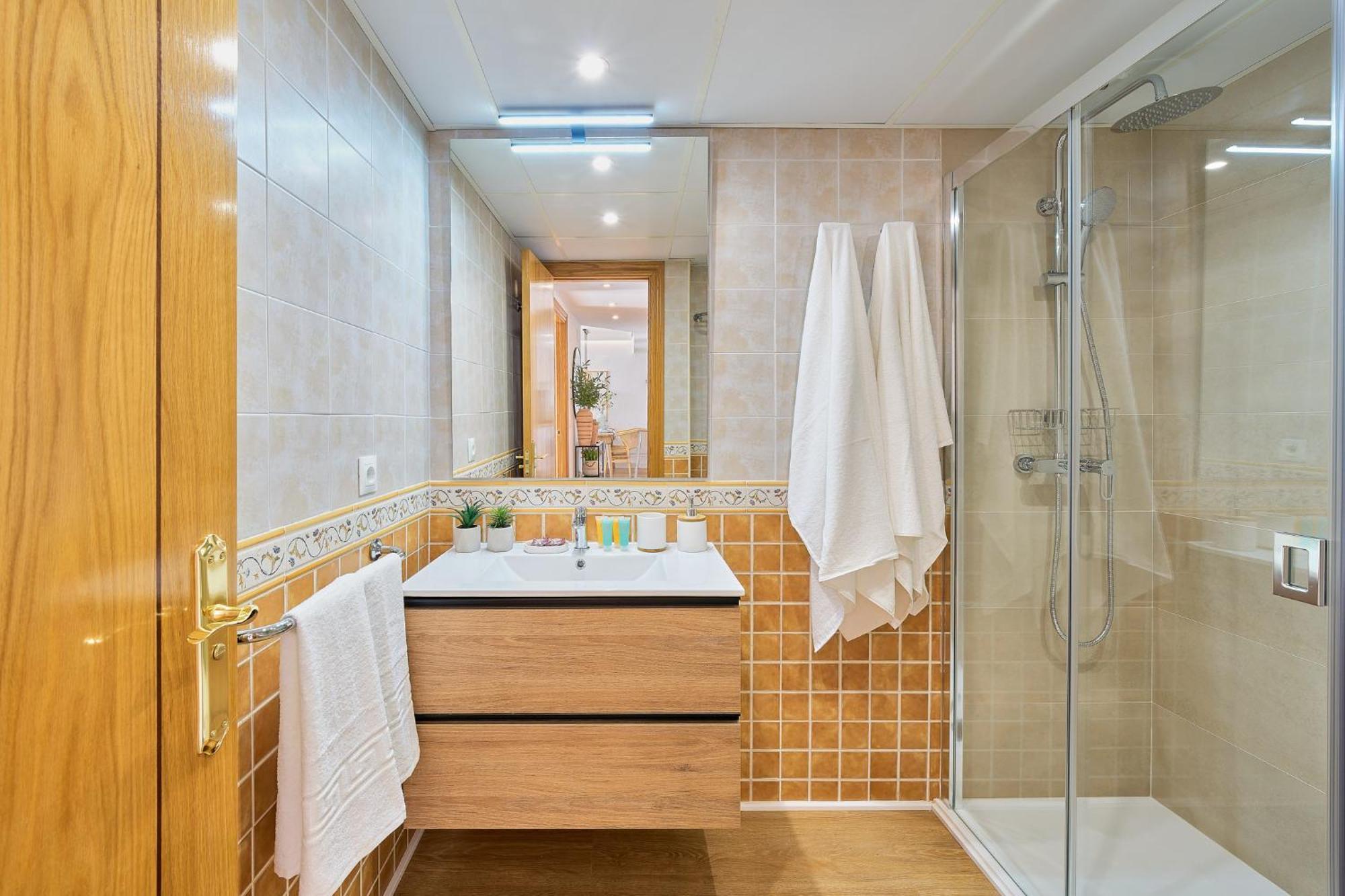 בנאלמדנה Sea La Vie By Lovely Rentals מראה חיצוני תמונה